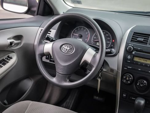 Used 2010 Toyota Corolla LE FWD image 22