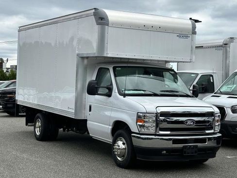 New 2026 Ford E-350 and Econoline 350 Super Duty w/ Power Equipment Group image 6