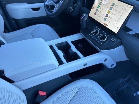 New 2026 Land Rover Defender 110 S image 26