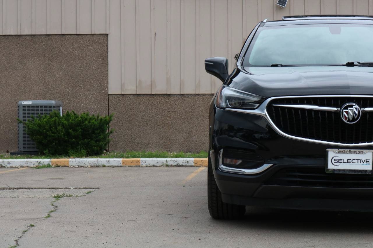 Used 2019 Buick Enclave Essence AWD/4WD image 4