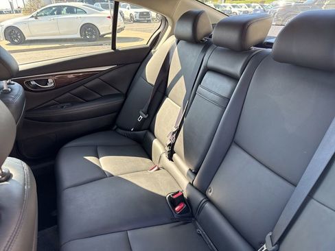 Used 2018 INFINITI Q50 Luxe w/ Essential Package (3.0T Luxe) AWD/4WD image 26