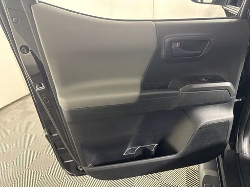 Used 2023 Toyota Tacoma SR AWD/4WD image 19