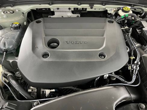 Used 2023 Volvo XC40 B5 Plus w/ Driver Assist Package image 36