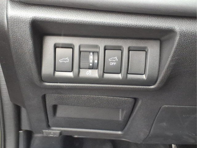 Used 2023 Subaru Outback Limited AWD/4WD image 23