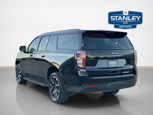Used 2023 Chevrolet Suburban RST AWD/4WD image 7