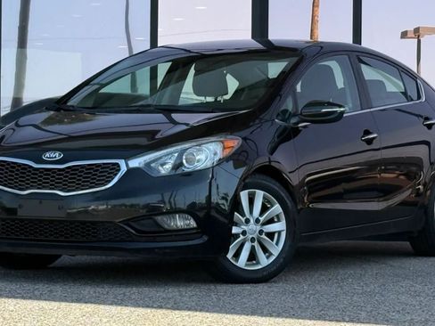 Used 2014 Kia Forte EX FWD image 2