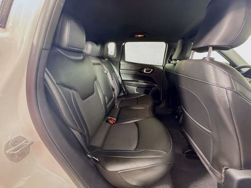 Used 2025 Jeep Compass Latitude w/ Altitude Special Edition image 25