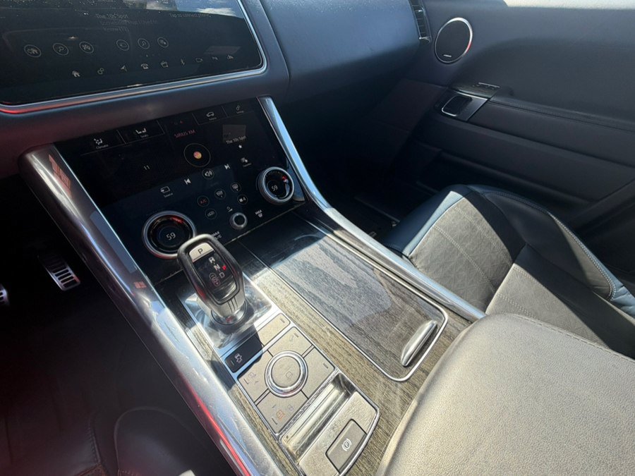 Used 2019 Land Rover Range Rover Sport HSE Dynamic AWD/4WD image 12