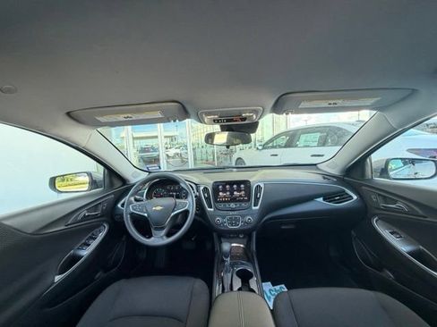 Used 2025 Chevrolet Malibu LT FWD image 31
