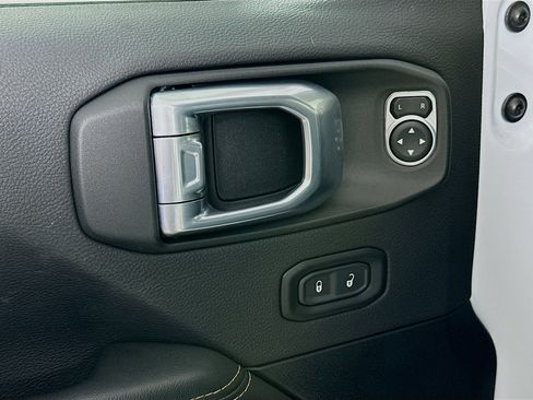 Used 2024 Jeep Wrangler Sahara w/ Technology Group image 15