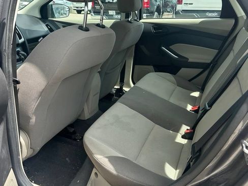 Used 2012 Ford Focus SE FWD image 16