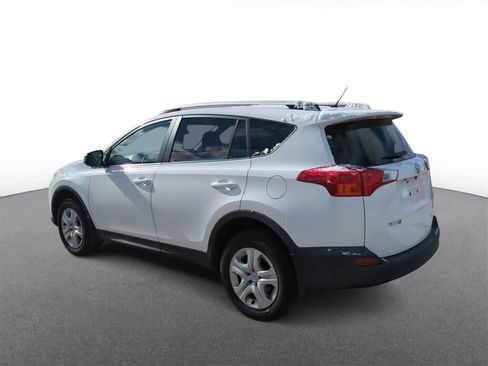 Used 2015 Toyota RAV4 LE image 6