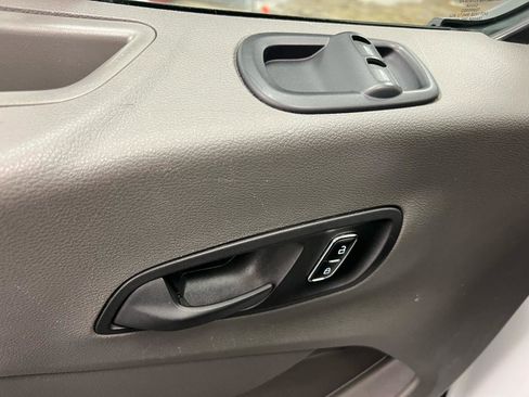 Used 2023 Ford Transit 350 XLT image 6