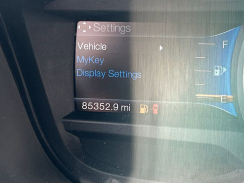 Used 2015 Ford Explorer XLT w/ Equipment Group 202A image 22