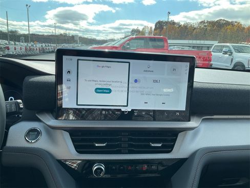 New 2026 Ford Explorer Active w/ Active Comfort Package image 18