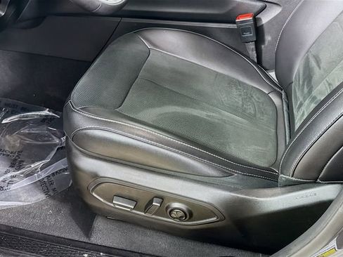 Used 2025 Jeep Grand Cherokee L Laredo image 18