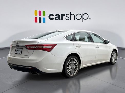 Used 2017 Toyota Avalon Limited w/ Carpet Mat Package image 5