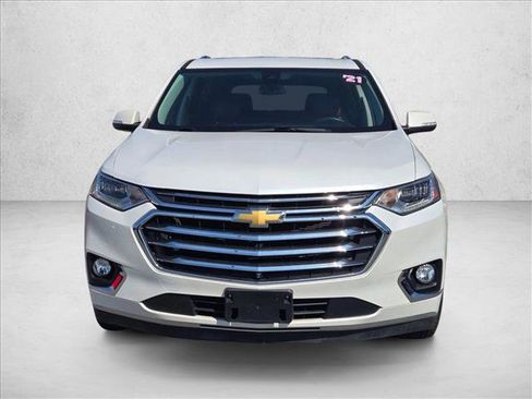 Used 2021 Chevrolet Traverse High Country FWD image 2