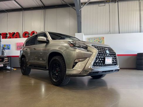 Used 2023 Lexus GX 460 Premium image 62