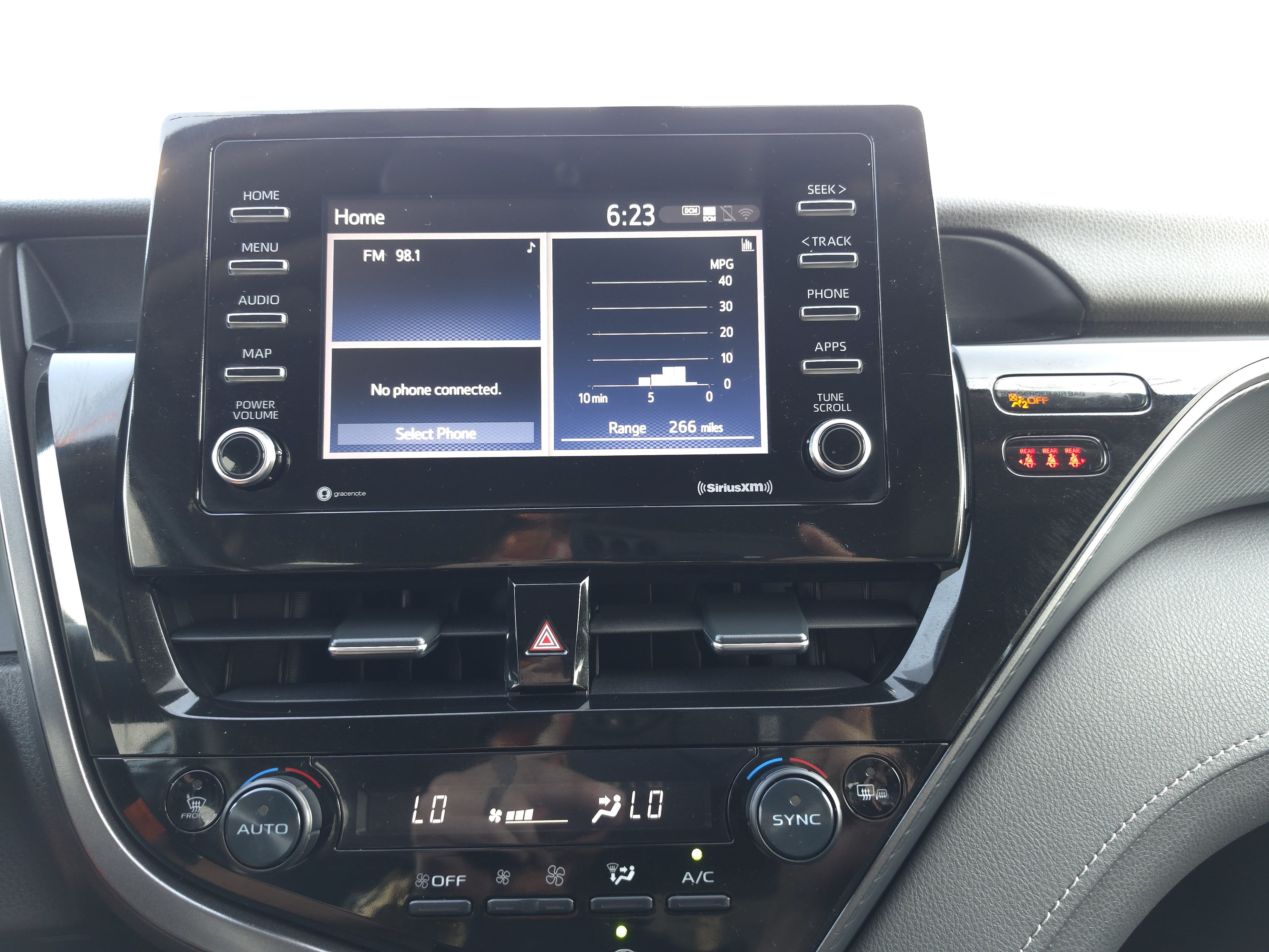 Used 2025 Nissan Altima 2.5 SV FWD image 12