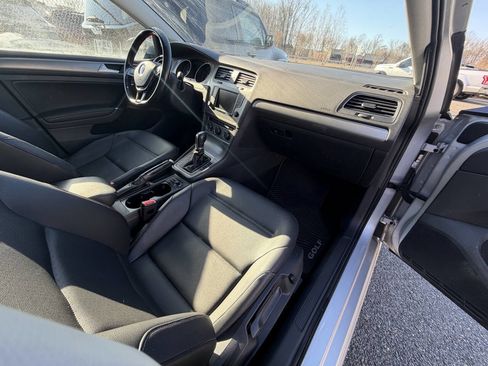 Used 2016 Volkswagen Golf Limited Edition FWD image 33