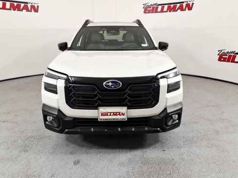Used 2026 Subaru Outback Premium AWD/4WD image 2