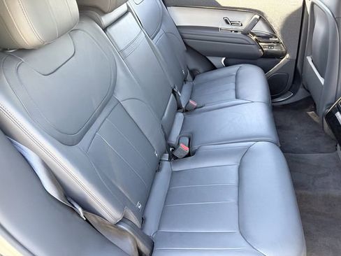 Used 2025 Land Rover Range Rover Sport SE AWD/4WD image 21