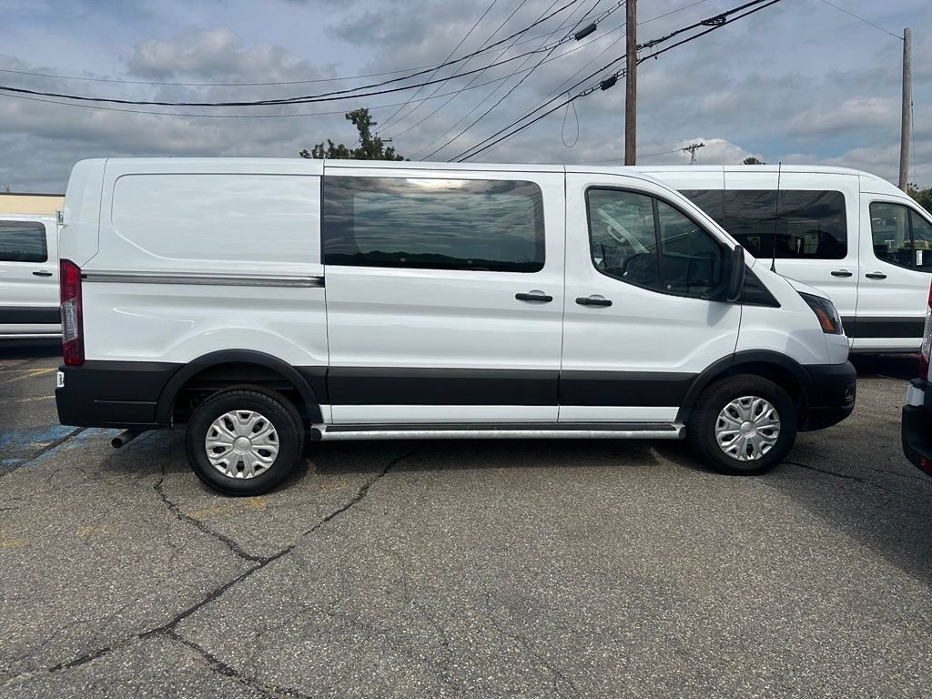Used 2025 Ford Transit 250 Low Roof w/ Exterior Upgrade Package RWD image 4