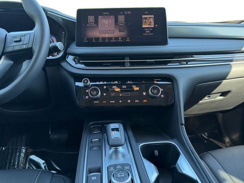 Used 2023 INFINITI QX60 Luxe w/ Cargo Package AWD/4WD image 11