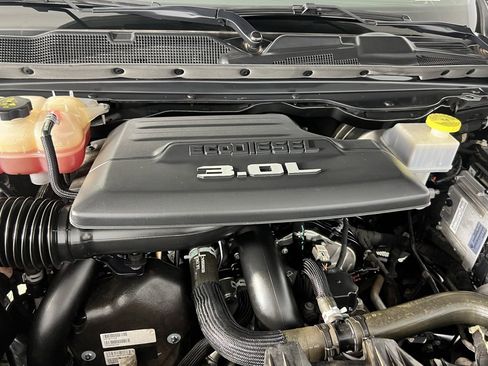 Used 2022 RAM 1500 Laramie image 34