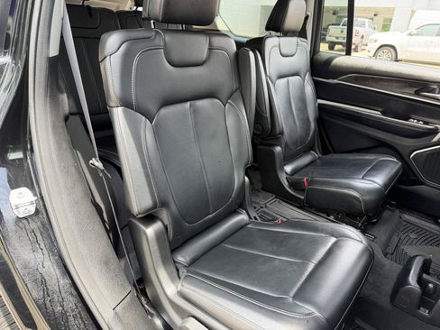 Used 2021 Jeep Grand Cherokee L Limited AWD/4WD image 20