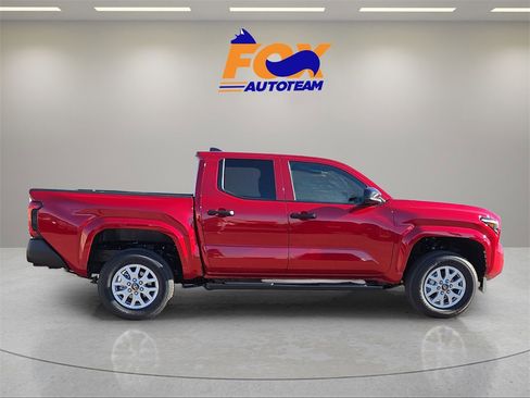 New 2026 Toyota Tacoma SR image 5