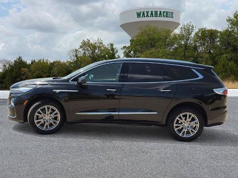 Used 2023 Buick Enclave Premium w/ Experience Buick Package AWD/4WD image 3
