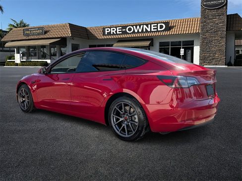 Used 2022 Tesla Model 3 image 5