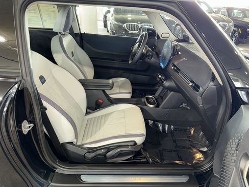 Used 2025 MINI Cooper S FWD image 10
