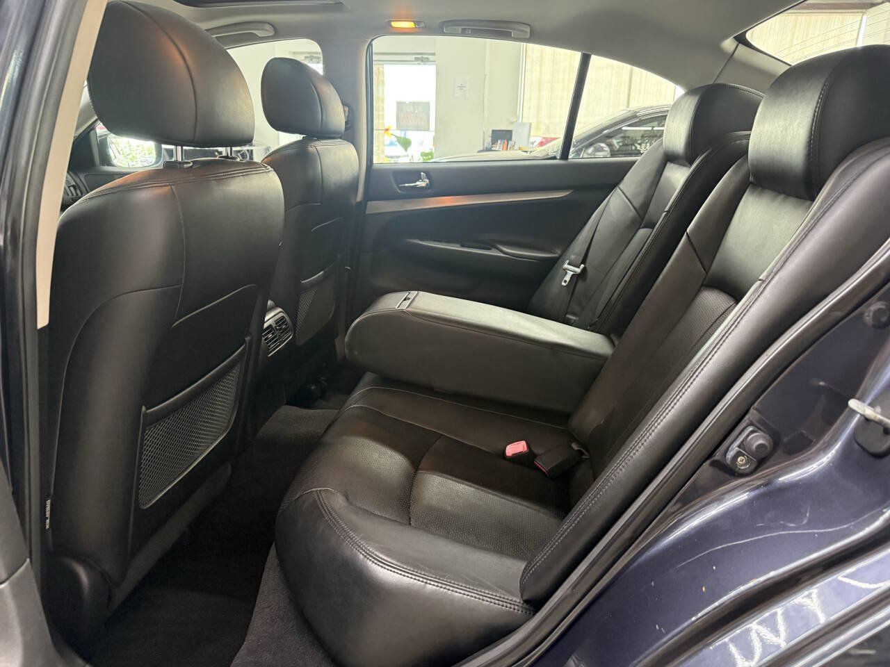 Used 2011 INFINITI G25 x w/ Moonroof Pkg AWD/4WD image 13