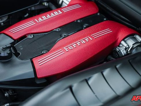 Used 2018 Ferrari 488 GTB image 31