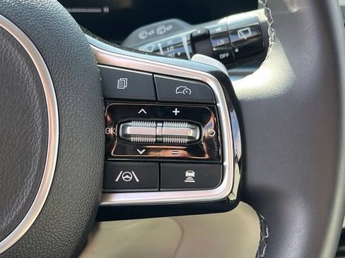 Used 2025 Kia Sorento EX AWD/4WD image 19