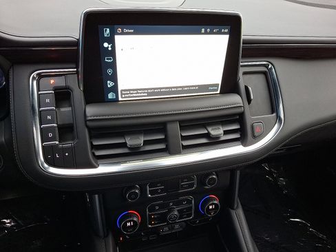 Used 2023 Chevrolet Tahoe LT w/ Luxury Package image 17