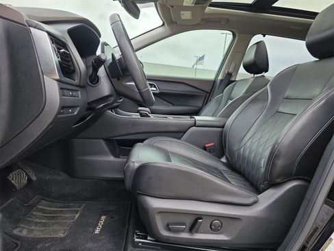 Used 2022 Nissan Rogue Platinum w/ Head-Up Display Package image 19