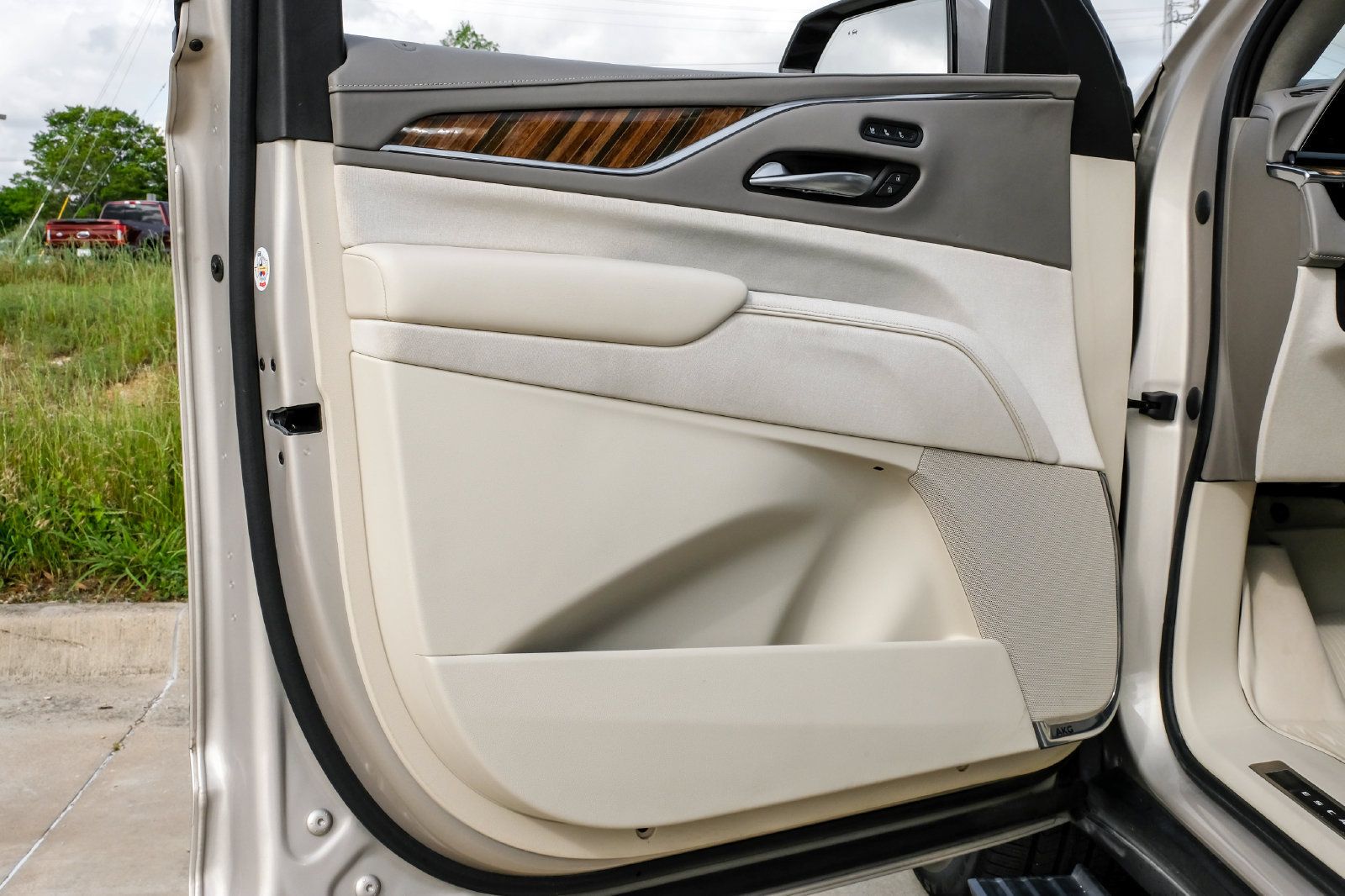 Used 2021 Cadillac Escalade Sport Platinum AWD/4WD image 51