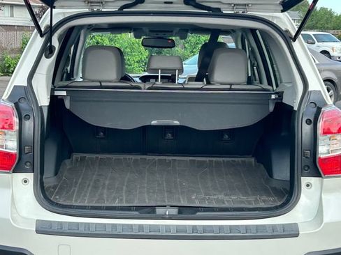 Used 2016 Subaru Forester 2.5i Touring w/ Eyesight & Navigation System AWD/4WD image 31