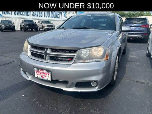 Used 2014 Dodge Avenger SXT w/ Sun/Sound Group FWD image 2