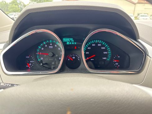 Used 2012 Chevrolet Traverse LS FWD image 17