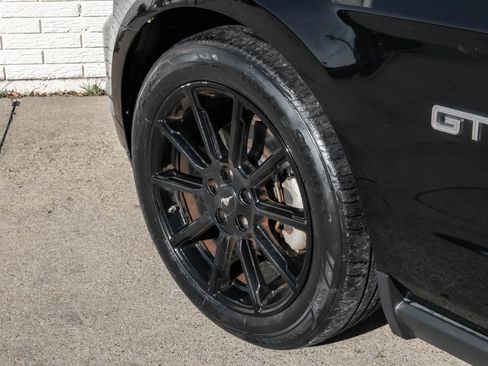 Used 2010 Ford Mustang GT image 46