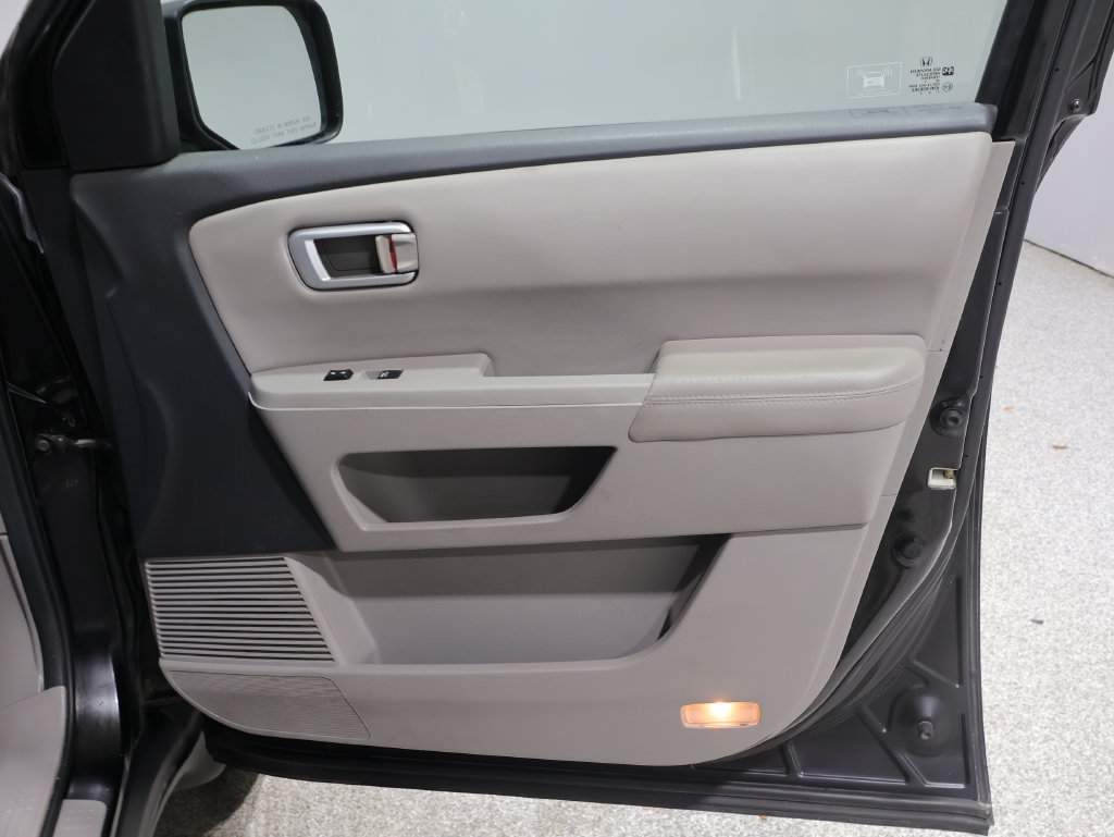 Used 2010 Honda Pilot EX-L image 22