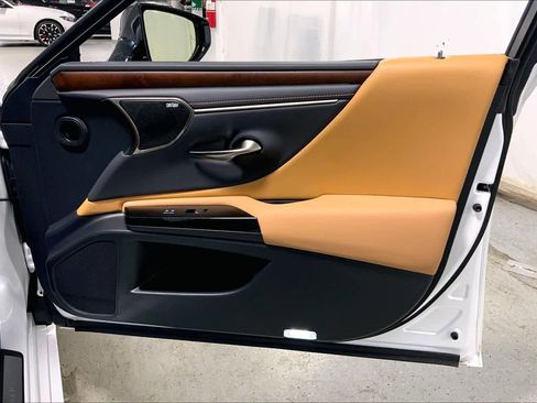 Used 2024 Lexus ES 350 Ultra Luxury image 22