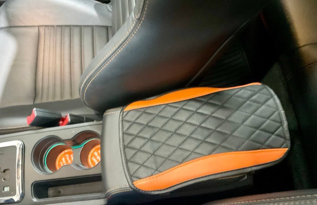 Used 2014 Dodge Challenger R/T RWD image 21