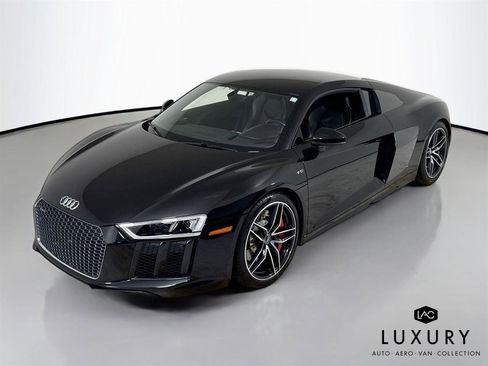 Used 2017 Audi R8 V10 image 3