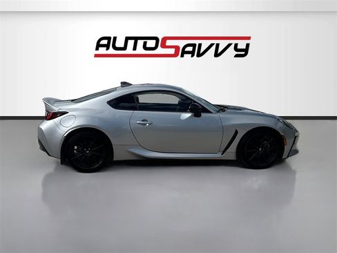 Used 2023 Toyota GR86 Premium image 8